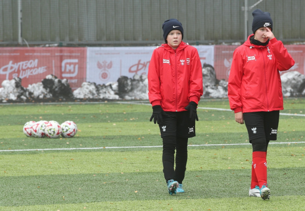 Второй день &laquo;Магнит Лагеря сборной&raquo; прошёл в Новогорске