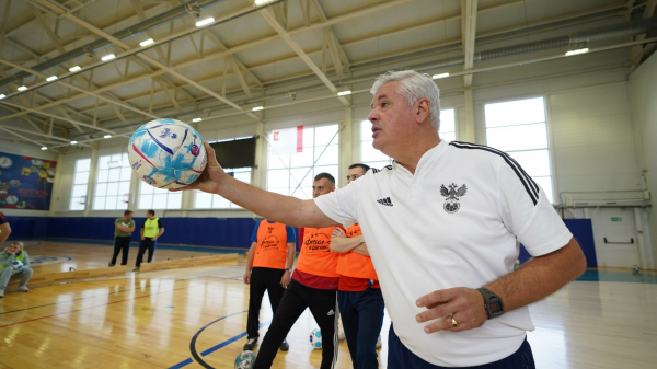 Амбассадоры РФС провели &laquo;Уроки футбола&raquo; в Вологодской области 