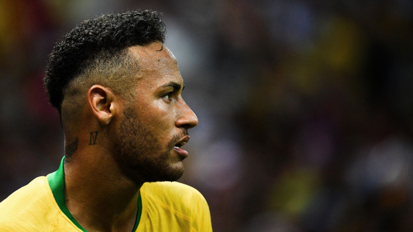 Сборная Бразилии уступила уругвайцам в отборе ЧМ, Неймар получил травму колена