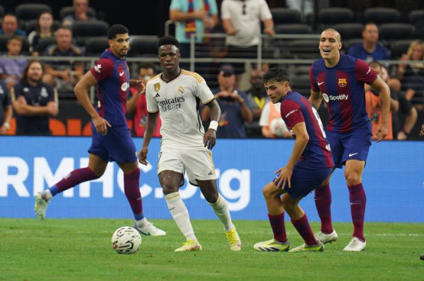 &laquo;Барселона&raquo; против &laquo;Реала&raquo;. Кто выиграет первое Класико сезона?