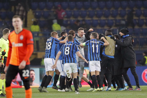 Футбольные команды, которые вышли из группы в Лиге чемпионов после провала: Арсенал, Ливерпуль, Тоттенхэм, Ман Сити