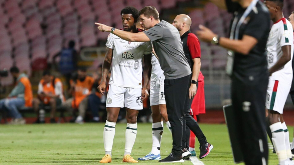 Дубль Вейналдума помог "Аль-Иттифаку" победить в чемпионате Саудовской Аравии