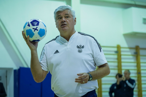 700 школьников сыграли на &laquo;Магнит. Уроке футбола&raquo; в Краснодаре