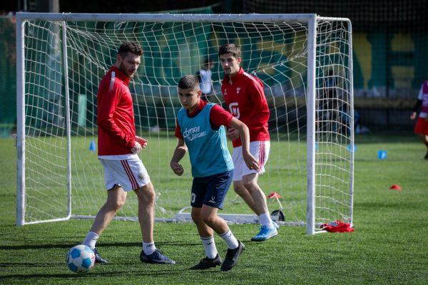 700 школьников сыграли на &laquo;Магнит. Уроке футбола&raquo; в Краснодаре