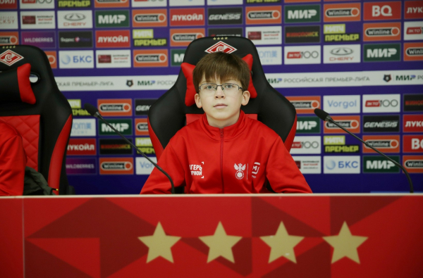 Второй день &laquo;Магнит Лагеря сборной&raquo; прошёл в Новогорске