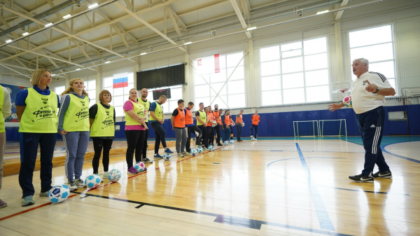 Амбассадоры РФС провели &laquo;Уроки футбола&raquo; в Вологодской области 