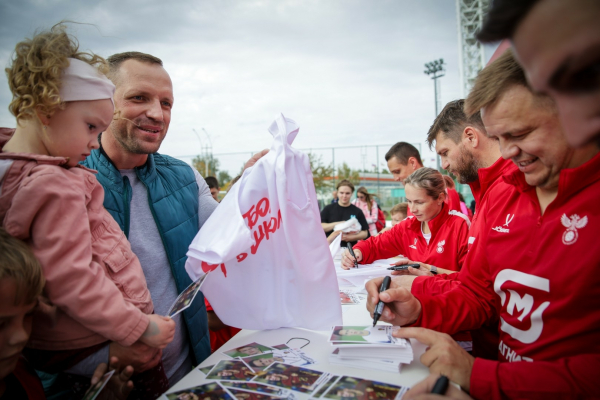 700 школьников сыграли на &laquo;Магнит. Уроке футбола&raquo; в Краснодаре