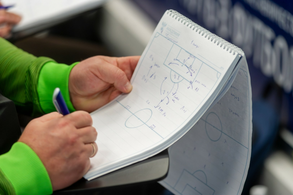 Академия РФС провела переаттестацию тренеров в Москве