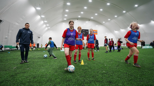 Амбассадоры РФС провели &laquo;Уроки футбола&raquo; в Вологодской области 