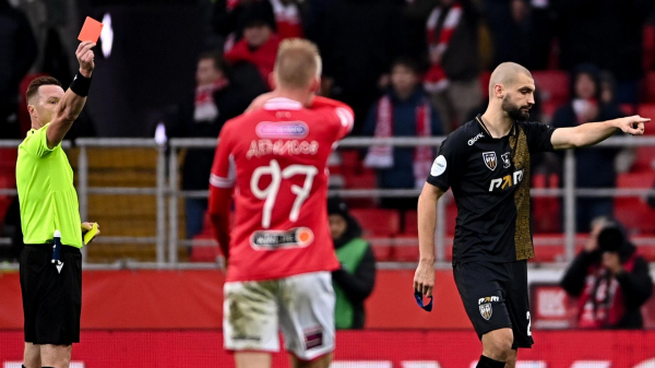 Юран обвинил судейство в двойных стандартах