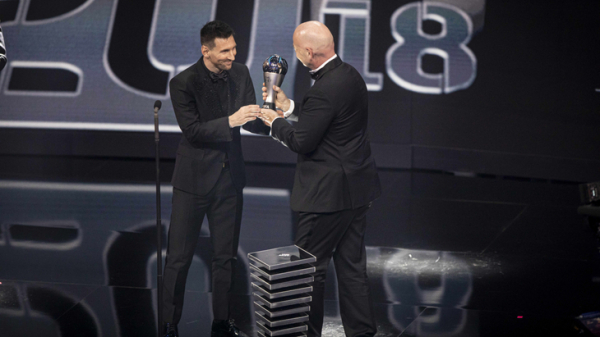 &laquo;Заслуженная награда&raquo;. Инфантино &mdash; о 8-м &laquo;Золотом мяче&raquo; Месси