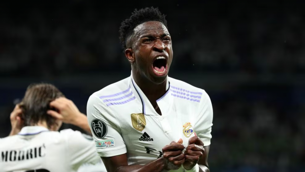 "Реал" продлил контракт с Винисиусом Жуниором до 2027 года