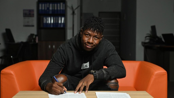 ФК "Сочи" объявил о подписании эквадорского нападающего Алехандро Кабесы