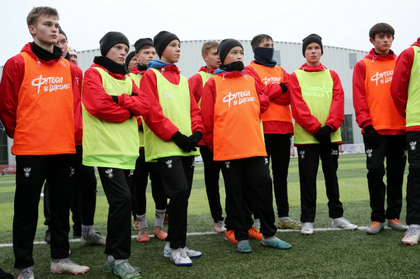 Второй день &laquo;Магнит Лагеря сборной&raquo; прошёл в Новогорске