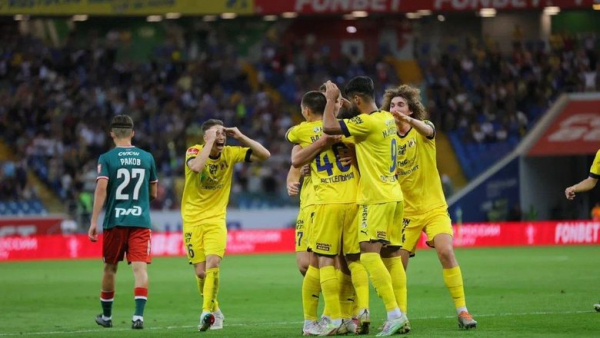 &laquo;Ростов&raquo; &mdash; &laquo;Локомотив&raquo;: стартовые составы на матч 13-го тура РПЛ