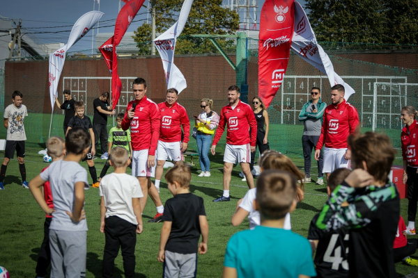 700 школьников сыграли на &laquo;Магнит. Уроке футбола&raquo; в Краснодаре