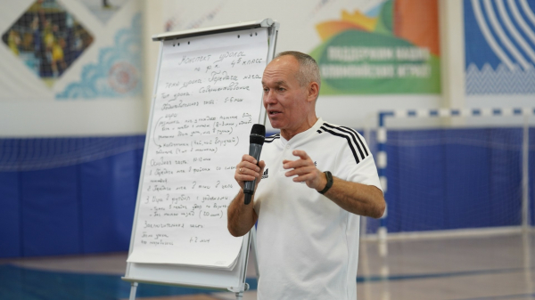 Амбассадоры РФС провели &laquo;Уроки футбола&raquo; в Вологодской области 