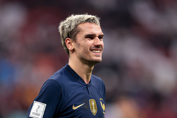 &laquo;Золотой мяч&raquo; &mdash; 2023: кто лучший игрок мира в сезоне-2022/2023 &mdash; Месси, Холанд, Мбаппе, голосование, рейтинг