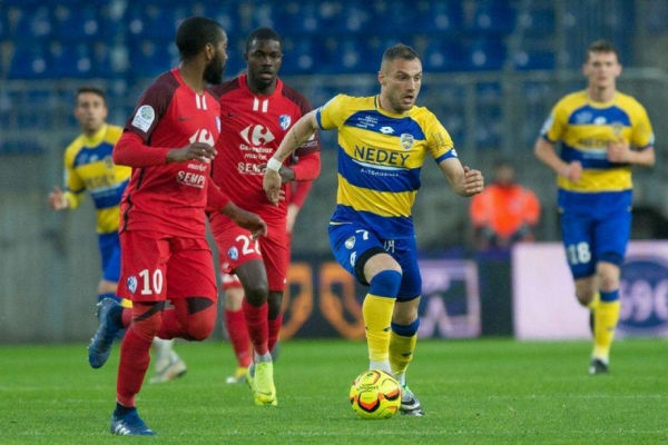 &laquo;Зенит&raquo; &mdash; &laquo;Крылья Советов&raquo;, где сейчас играет бывший футболист Йоан Молло: биография, статистика, ориентация