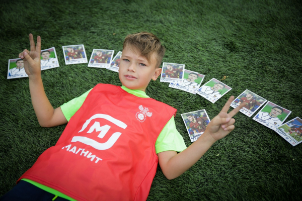 700 школьников сыграли на &laquo;Магнит. Уроке футбола&raquo; в Краснодаре