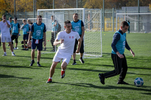 700 школьников сыграли на &laquo;Магнит. Уроке футбола&raquo; в Краснодаре