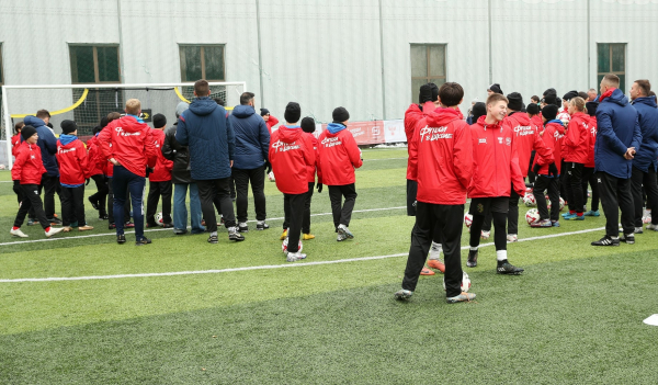 Второй день &laquo;Магнит Лагеря сборной&raquo; прошёл в Новогорске