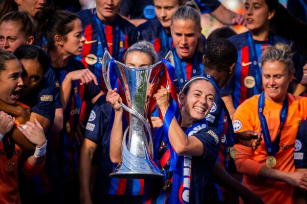 &laquo;Золотой мяч&raquo; &mdash; 2023, Айтана Бонмати &mdash; лучшая футболистка мира, кто такая, биография, где играет, Гвардиола, Месси