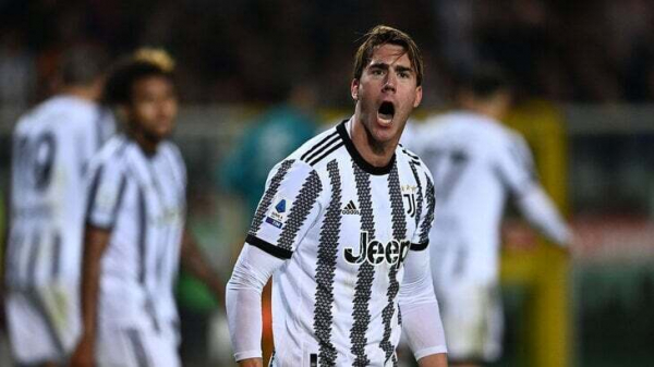 &laquo;Ювентус&raquo; вырвал победу у &laquo;Вероны&raquo; и вышел в лидеры Серии А