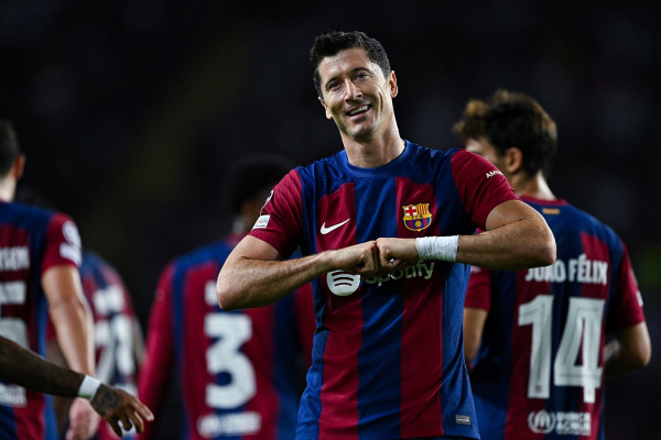 &laquo;Золотой мяч&raquo; &mdash; 2023: кто лучший игрок мира в сезоне-2022/2023 &mdash; Месси, Холанд, Мбаппе, голосование, рейтинг