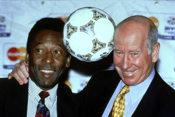 Сэр Бобби Чарльтон: символ &laquo;МЮ&raquo;, победитель ЧМ и звезда сборной Англии