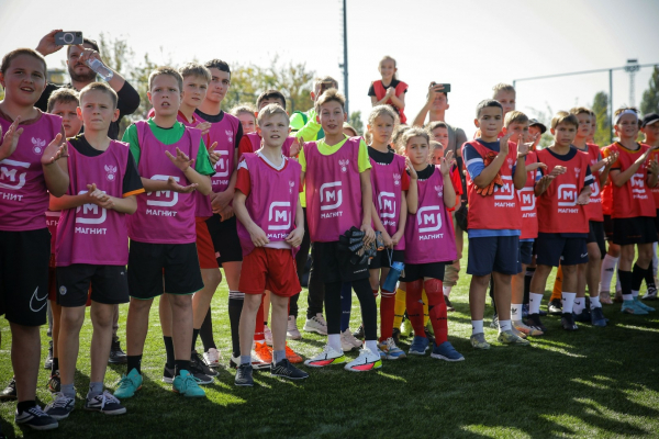 700 школьников сыграли на &laquo;Магнит. Уроке футбола&raquo; в Краснодаре