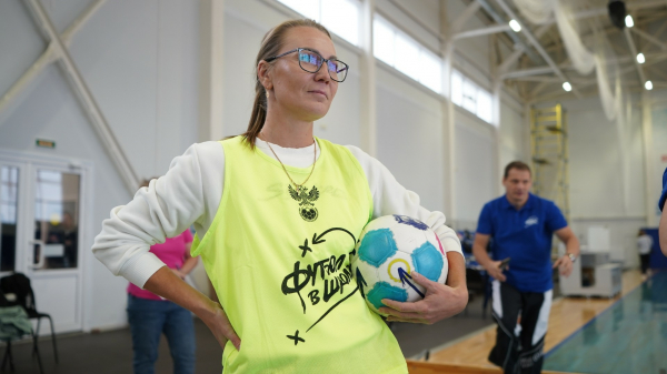 Амбассадоры РФС провели &laquo;Уроки футбола&raquo; в Вологодской области 