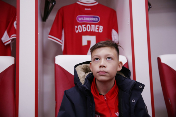 Второй день &laquo;Магнит Лагеря сборной&raquo; прошёл в Новогорске