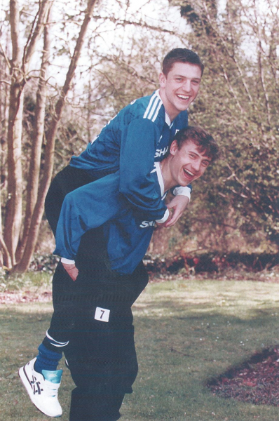 Манчестер Юнайтед &mdash; Манчестер Сити: как россиянин Андрей Канчельскис вошёл в историю дерби, хет-трик на Олд Траффорд