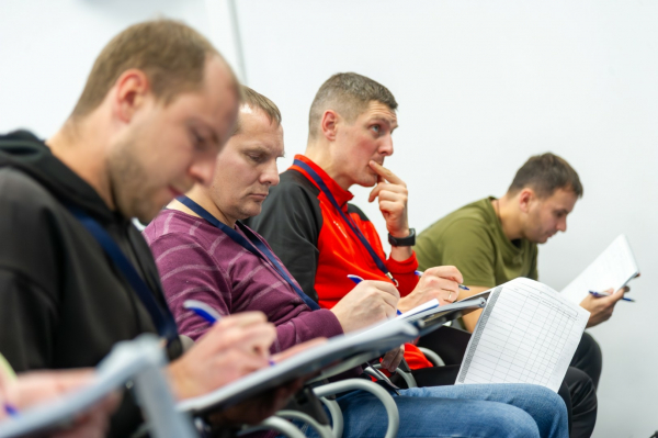 Академия РФС провела переаттестацию тренеров в Москве