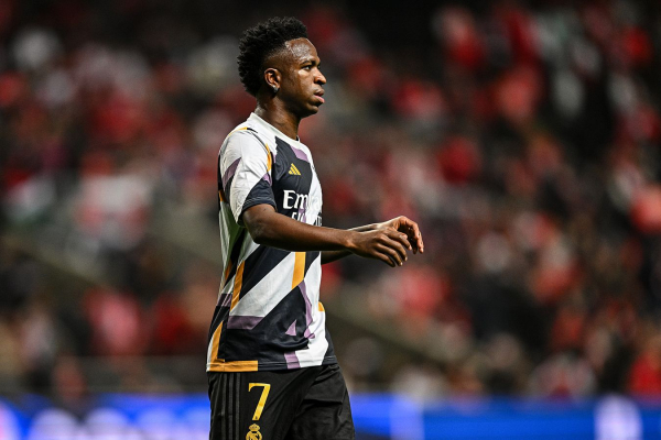 &laquo;Золотой мяч&raquo; &mdash; 2023: кто лучший игрок мира в сезоне-2022/2023 &mdash; Месси, Холанд, Мбаппе, голосование, рейтинг