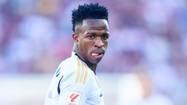 Официально: Винисиус продлил контракт с &laquo;Реалом&raquo; 