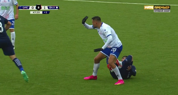 
        Новый судейский скандал в РПЛ: Карасев не выписал очевидную красную в жутком моменте. Как это возможно?!
        
        
        
	