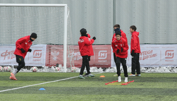 Второй день &laquo;Магнит Лагеря сборной&raquo; прошёл в Новогорске