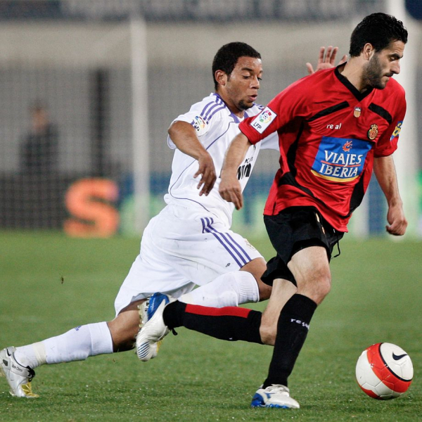 Гирасси &ndash; лучший бомбардир Бундеслиги: кто неожиданно выигрывал гонки снайперов топ-лиг &ndash; Филлипс, Гуиса и другие