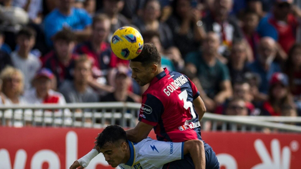 "Кальяри" одержал первую победу в сезоне Серии А, отыгравшись с 0:3