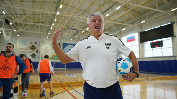 Амбассадоры РФС провели &laquo;Уроки футбола&raquo; в Вологодской области 