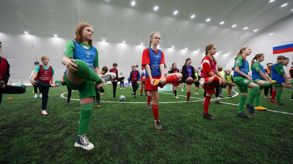 Амбассадоры РФС провели &laquo;Уроки футбола&raquo; в Вологодской области 