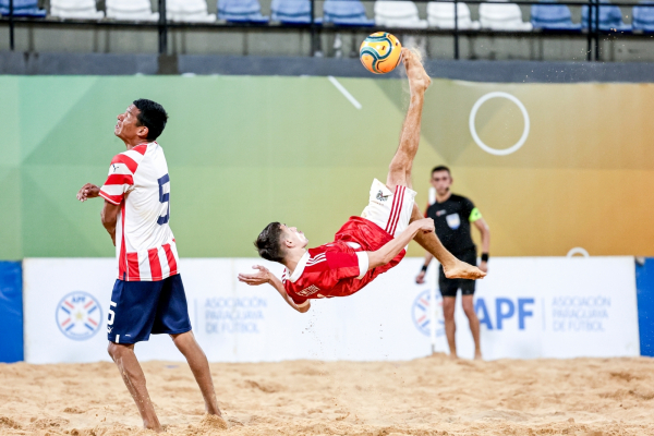 Сборная России во второй раз переиграла Парагвай