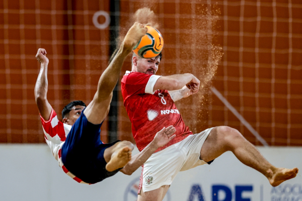 Сборная России во второй раз переиграла Парагвай