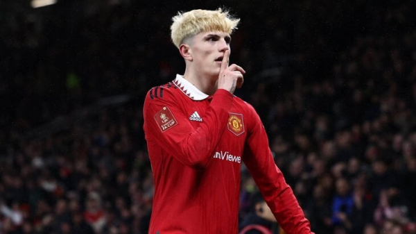 &laquo;Галатасарай&raquo; &mdash; &laquo;Манчестер Юнайтед&raquo;: стартовые составы команд