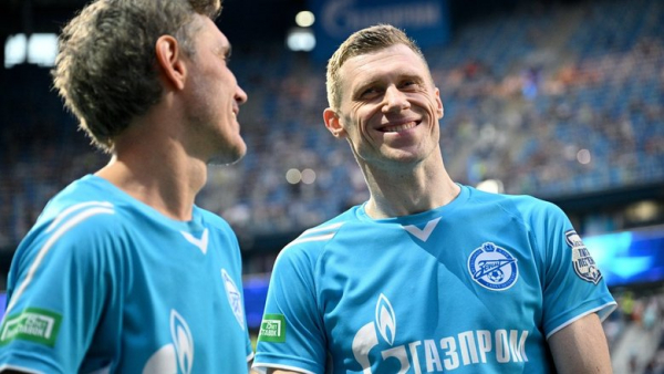 &laquo;В &ldquo;Спартаке&rdquo; Погребняка убивали морально. Вся команда бегает, а Старков отправляет его тренироваться с вратарями!&raquo;