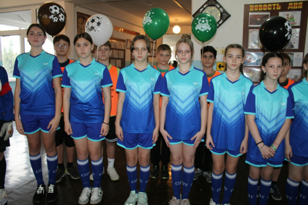 Пименов и Гасилин приехали к победителям фестиваля &laquo;Футбол в школе&raquo; 