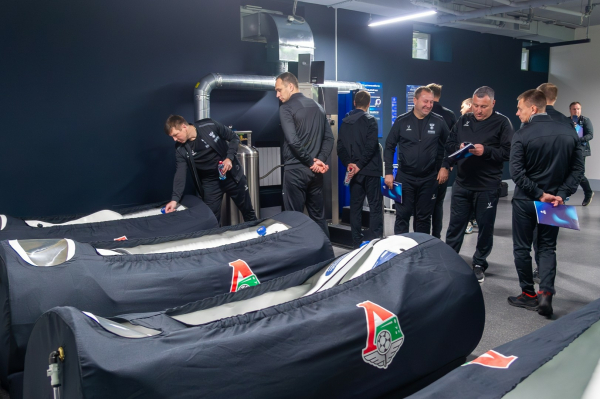 Слушатели программы &laquo;PRO-УЕФА&raquo; посетили тренировку &laquo;Локомотива&raquo;