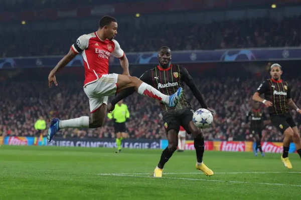 &laquo;Арсенал&raquo; &mdash; &laquo;Ланс&raquo;. Онлайн